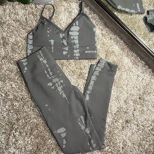 Aurola Gym Set || Size S || Color: Grey Snakeprint